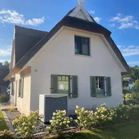 Reethaus Seeadler Mit Sauna, Terrasse, Garten Ferienhaus