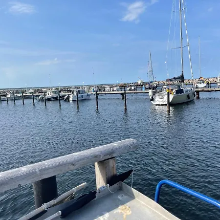 Reethaus Seeadler Mit Sauna, Terrasse, Garten Glowe