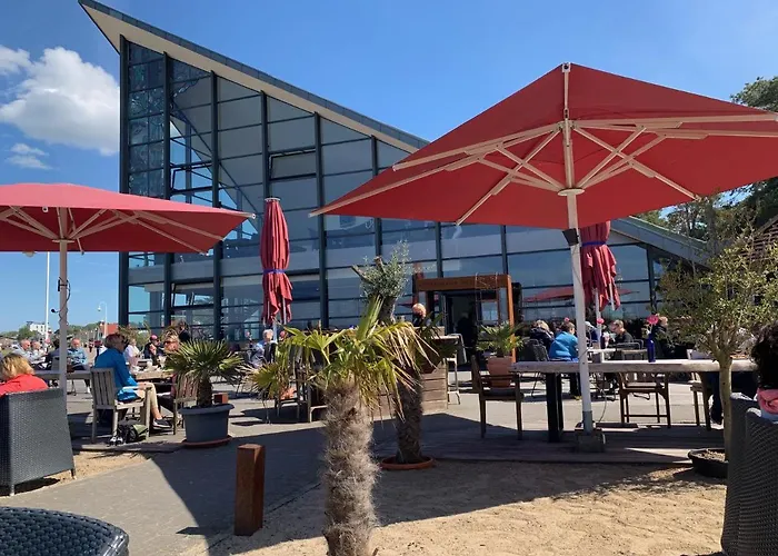 Reethaus Seeadler Mit Sauna, Terrasse, Garten Feriehus
